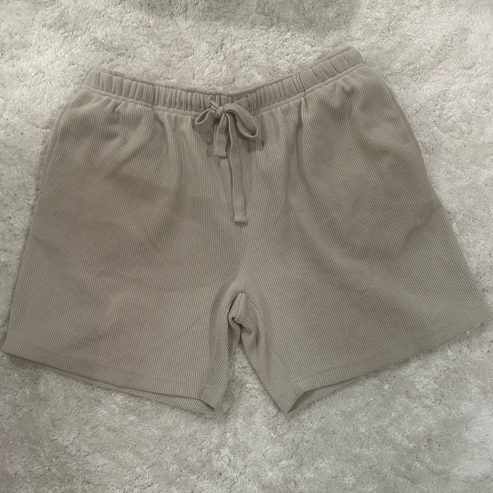 Negative Space Mens Shorts Size L